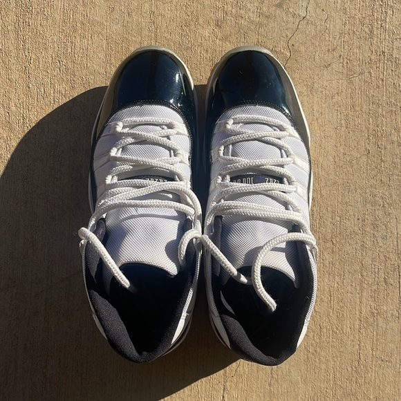 Air Jordan 11 Retro “Concord” 2018 - Picture 3 of 5